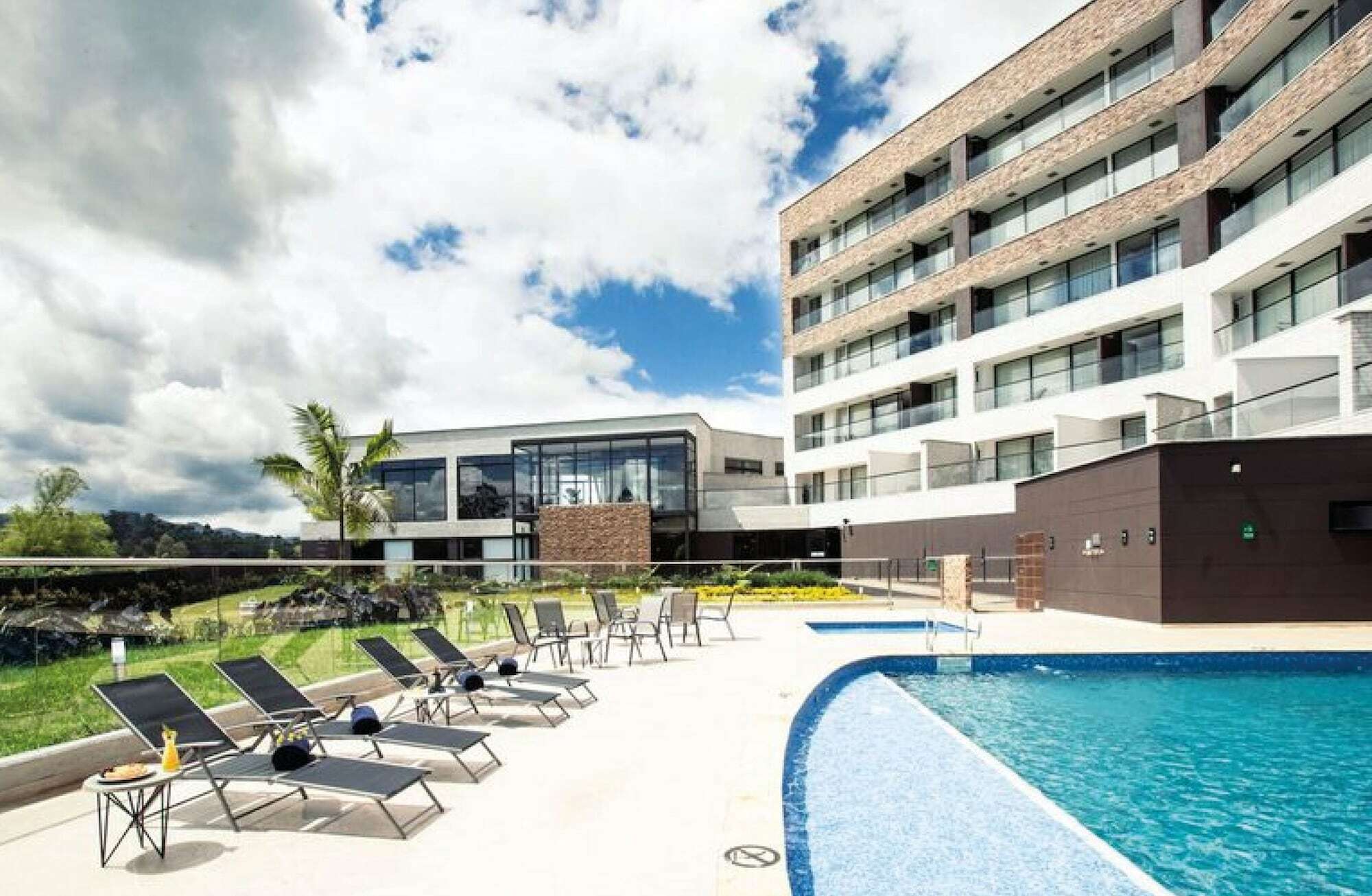ריונגרו Hotel Lagoon מראה חיצוני תמונה
